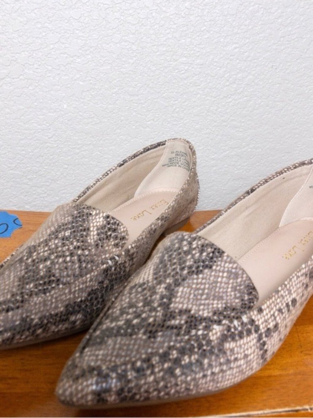 NWT Essex Lane Aleanor Pointed Toe Flat 6 Tan Multi Snake Faux Leather